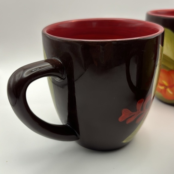 Laurie Gates floral design set of three mugs - Picture 6 of 15